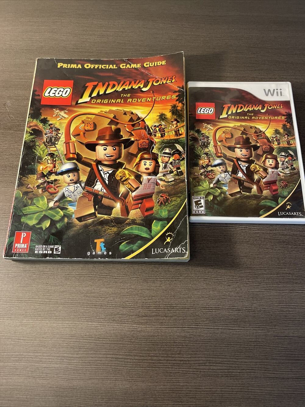 Wii Lego INDIANA JONES the Original Adventure Game & Prima Strategy Game Guide